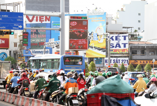 Led - Hàng Xanh, Hồ Chí Minh